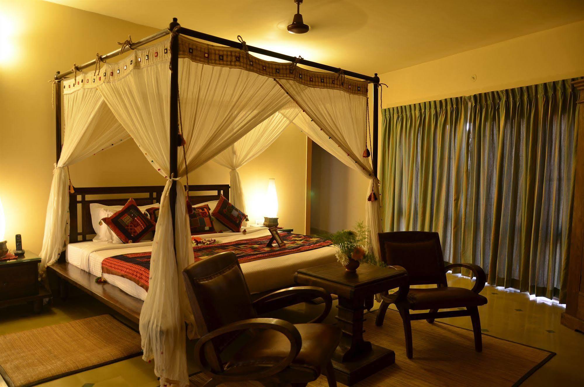 Hoysala Village Resort Hassan Extérieur photo